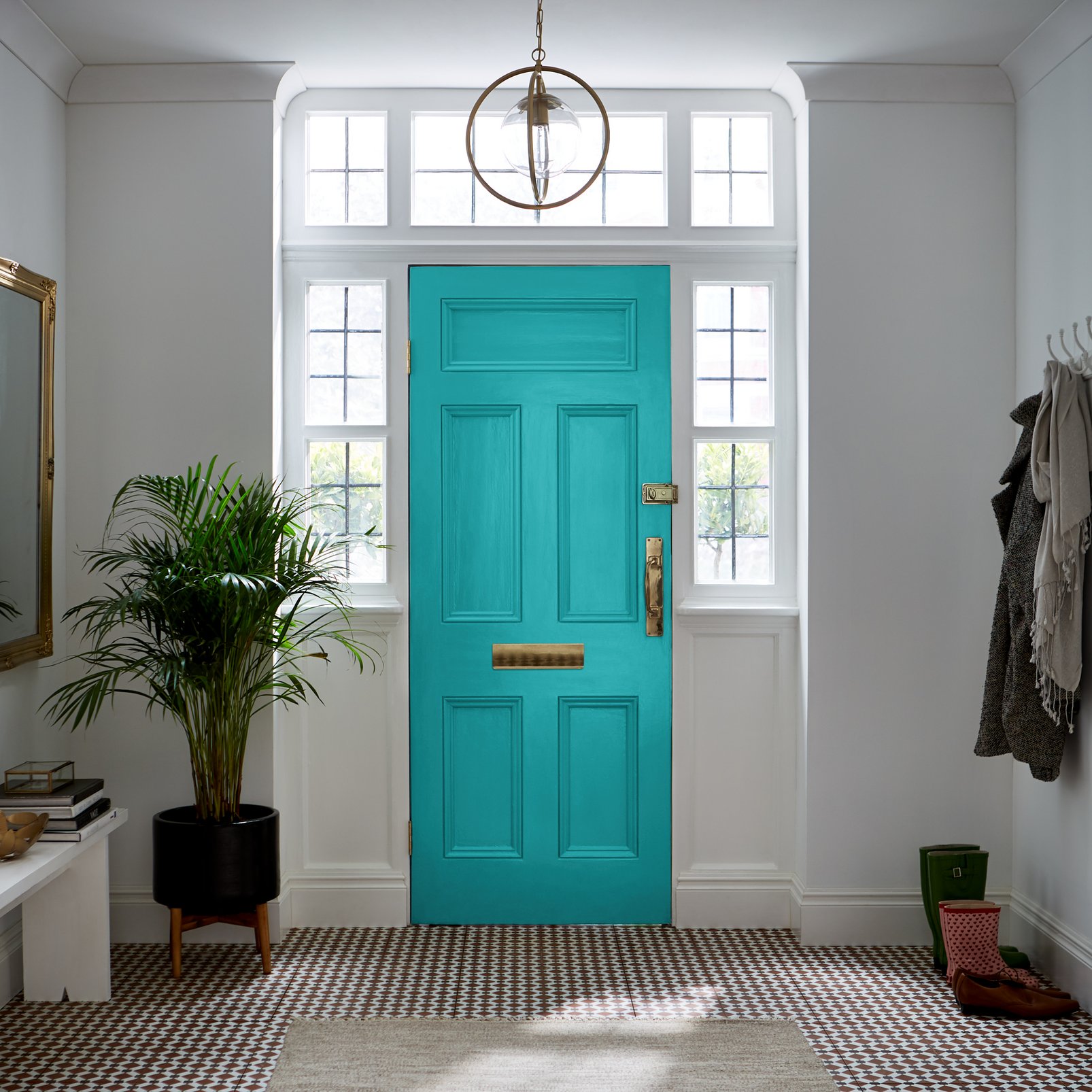 Lifeguard Paint - 110086_ROOMSET_LIFEGUARD_01.jpg