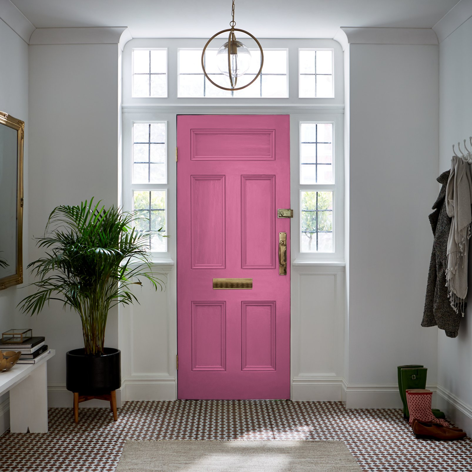 Lille Pink Paint - 110106_ROOMSET_LILLE PINK_01.jpg